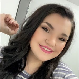Meet your Posher, Karlee